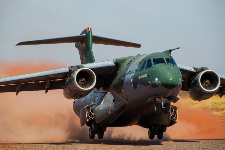 "إمبراير" البرازيلية تزود الجيش المغربي بأحدث الطائرات الحربية طراز C-390