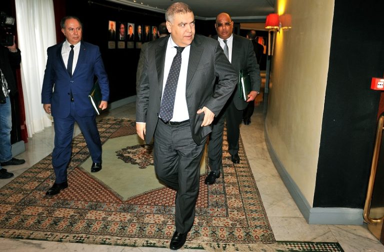 صفقات مشبوهة تربك حسابات منتخبين بجماعة مكناس