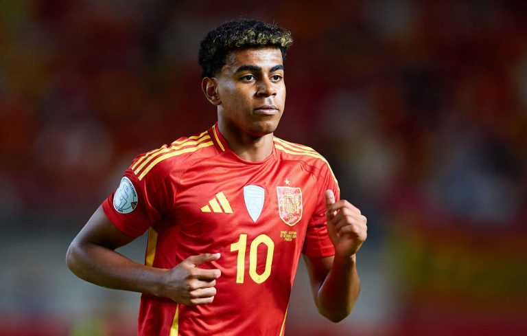 لامين يامال مع منتخب إسبانيا