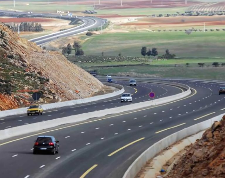صورة تعبيرية للطريق السيار في المغرب