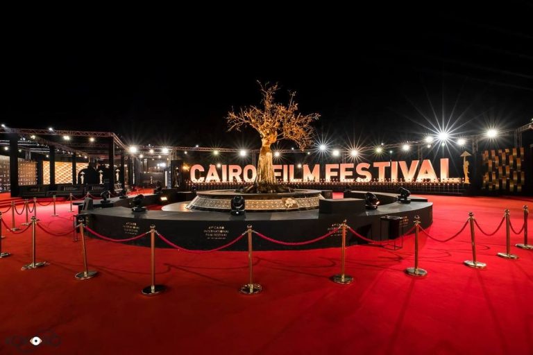 الفيلم المغربي "راضية" يتألق بمهرجان القاهرة