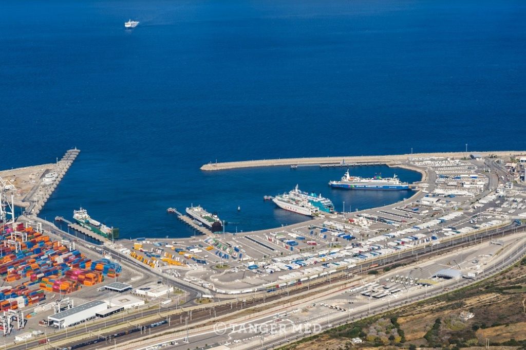 حقيقة ركن السفينة الاسرائيلية المحملة بالأسلحة بميناء طنجة(بيان)