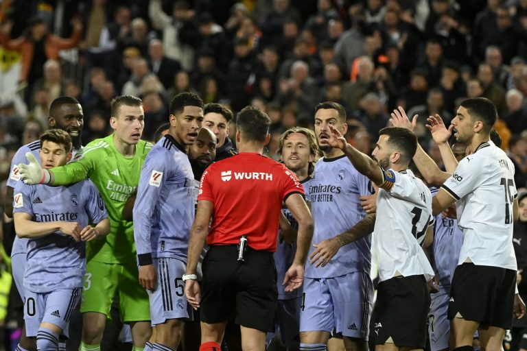 الإعلان عن موعد مباراة ريال مدريد وفالنسيا المؤجلة