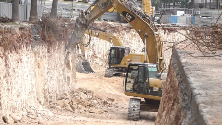 أشغال إنجاز مواقف سيارات تحت أرضية بالرباط