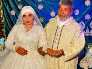 حفل زفاف إنساني في مركز المسنين بجرسيف .. لمسة حب وتضامن (صور) 2 حفل زفاف إنساني في مركز المسنين بجرسيف