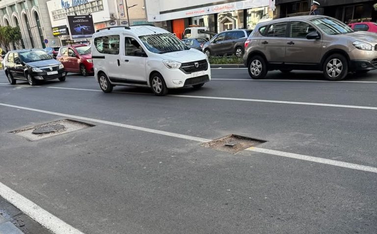 بعد انتهاء الأشغال.. ظهور عيوب و حفر خطيرة بشارع الزرقطوني بالبيضاء