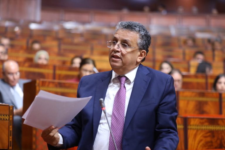 وهبي يتدخل للفصل في خلاف "قانوني" بين نائب برلماني و رئيس الغرفة الأولى