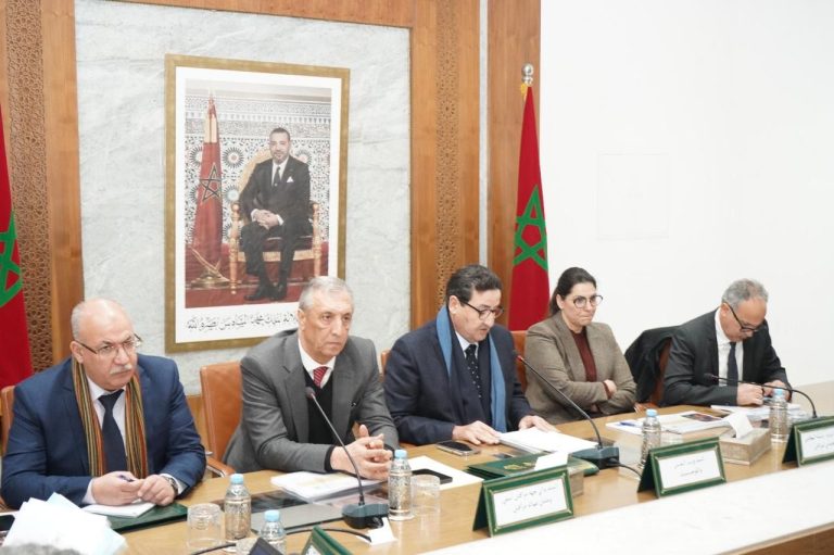 قيوح يترأس اجتماعا للإطلاع على تحضيرات "مؤتمر السلامة الطرقية"