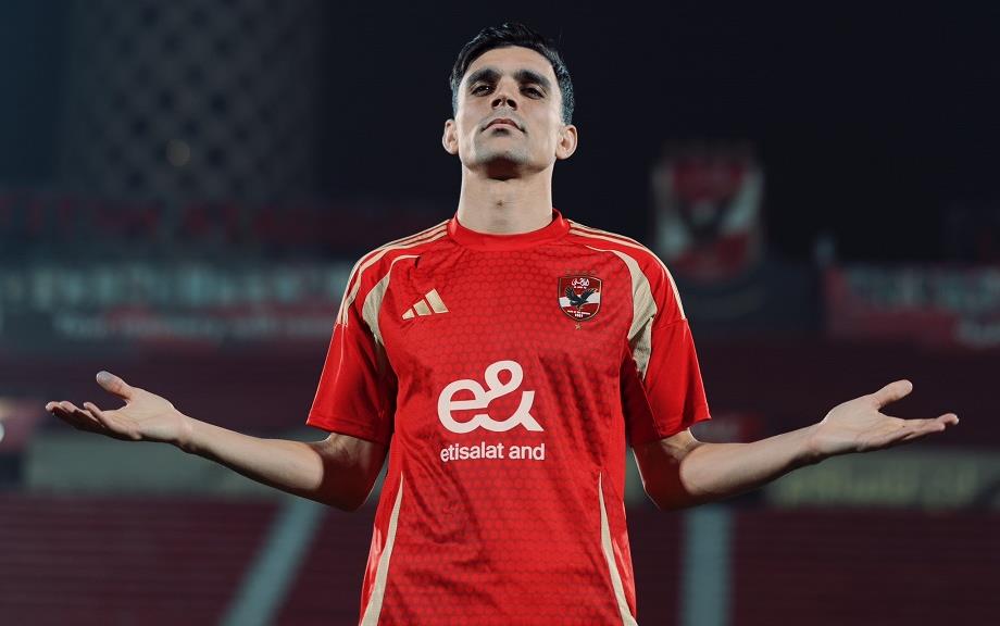 الأهلى المصري يتعاقد مع اللاعب المغربي أشرف بن شرقي