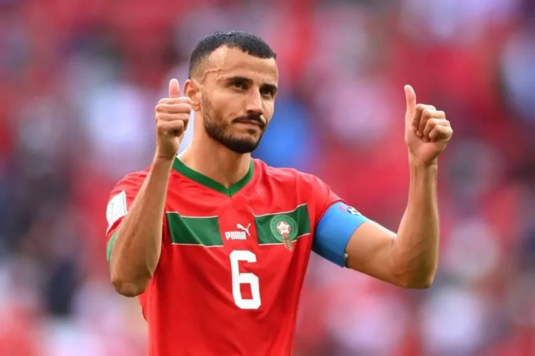 رومان سايس يطمئن جمهوره بعد نجاح عمليته الجراحية