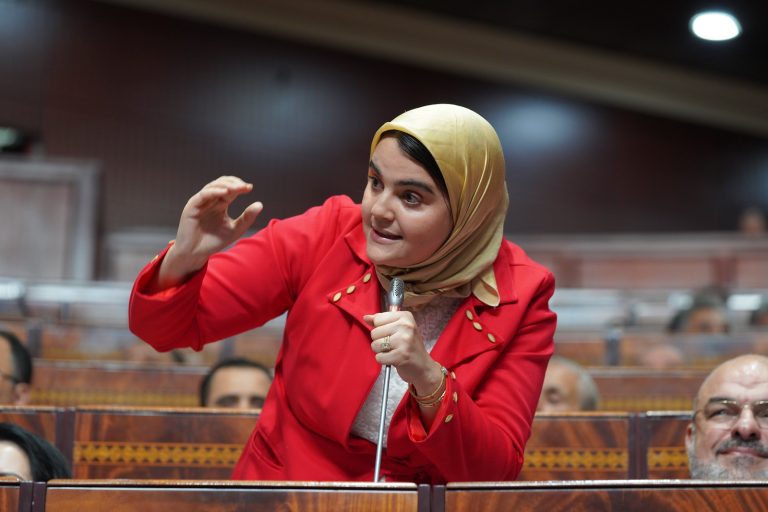 زينب السيمو: "مايمكنش بلادنا تخلي المواطنين على هامش المجتمع"