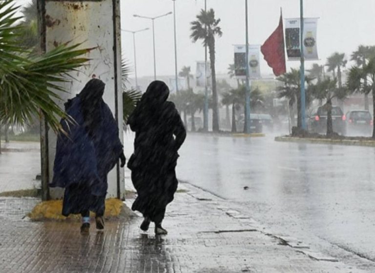 طقس الخميس.. زخات مطرية متوقعة بعدد من المناطق