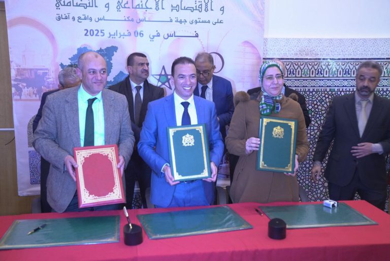 "لحسن السعدي" يتفقد تقدم مشاريع تثمين الصناعة التقليدية في زيارته بفاس
