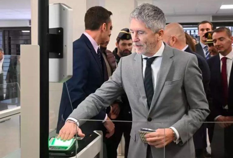 إسبانيا تُدخل الذكاء الاصطناعي إلى المعابر الحدودية مع المغرب.. رقابة مشددة أم خطوة لتسهيل العبور؟