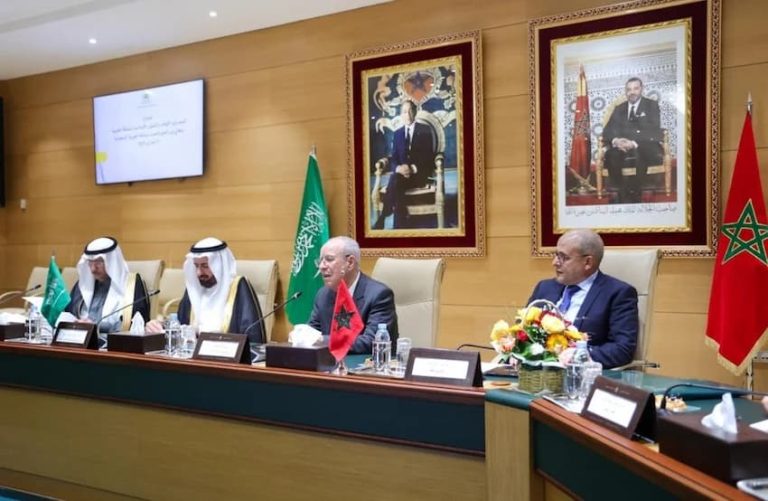 التوفيق يتباحث مع نظيره السعودي سبل تعزيز التعاون الثنائي