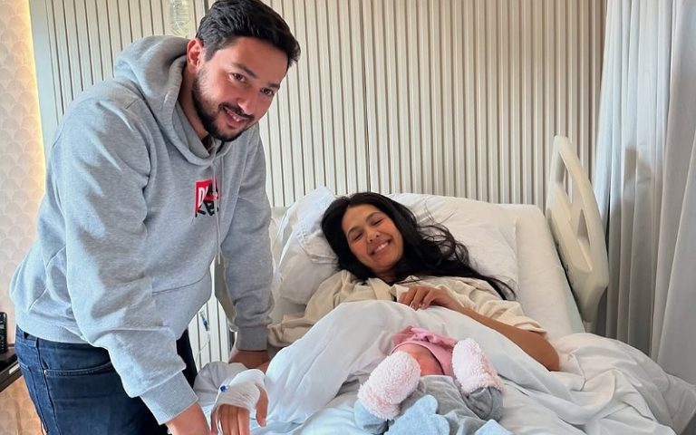 "الله يسمح لينا من الوالدين”.. منال بنشليخة تتحدث عن معاناة الأمهات