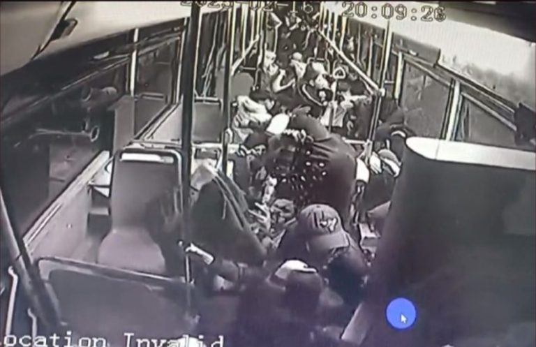 صورة من الحادثة
