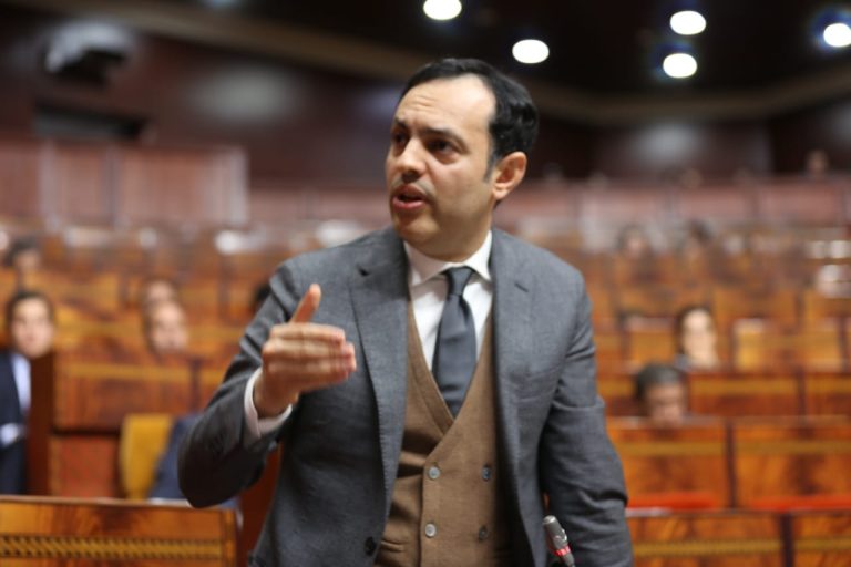 السكوري: "المقاولات لي كاتحتارم القانون معندها علاش تخاف من قانون الإضراب"