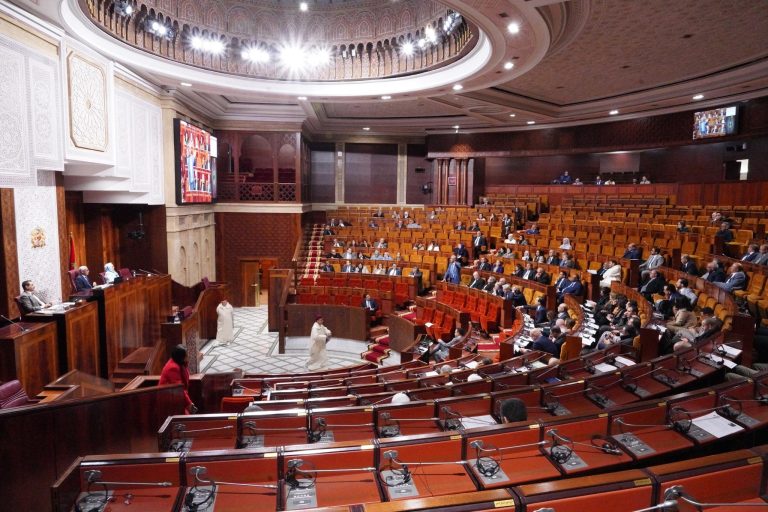 مجلس المستشارين يصادق بالأغلبية على مشروع القانون التنظيمي المتعلق بالإضراب