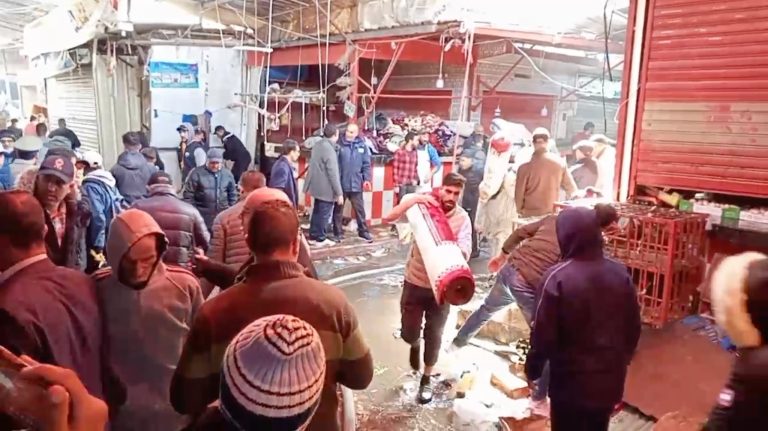 حريق ضخم يجهز على عشرات المحلات بسوق "الجوطية" بالمحمدية
