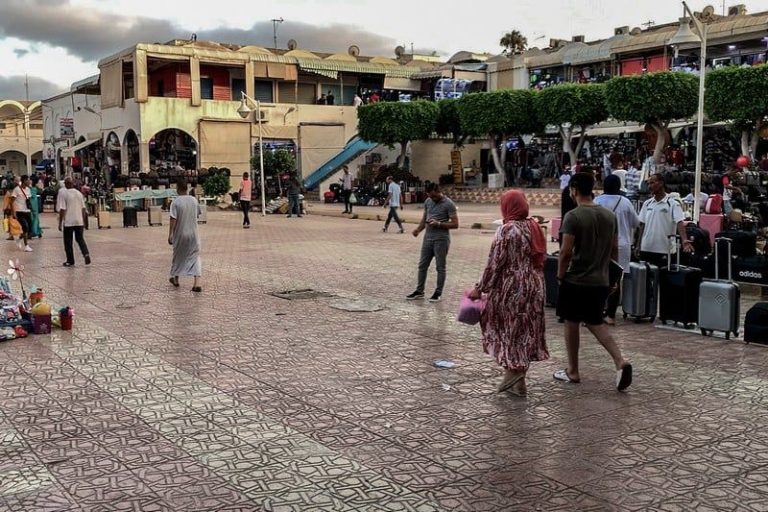 تجار المركب البلدي بالناظور بين الإهمال والتهميش.. ومليارات الجماعة بلا أثر