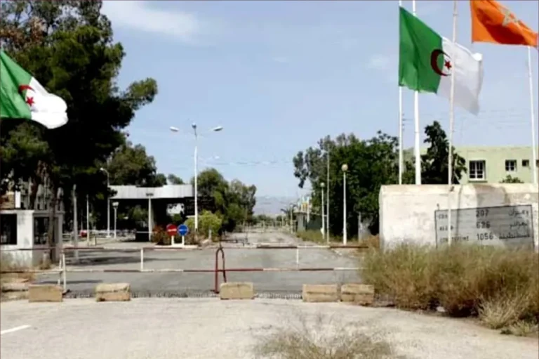 وجدة .. المغرب يسلم للجزائر تاجرا للمخدرات عبر المعبر الحدودي