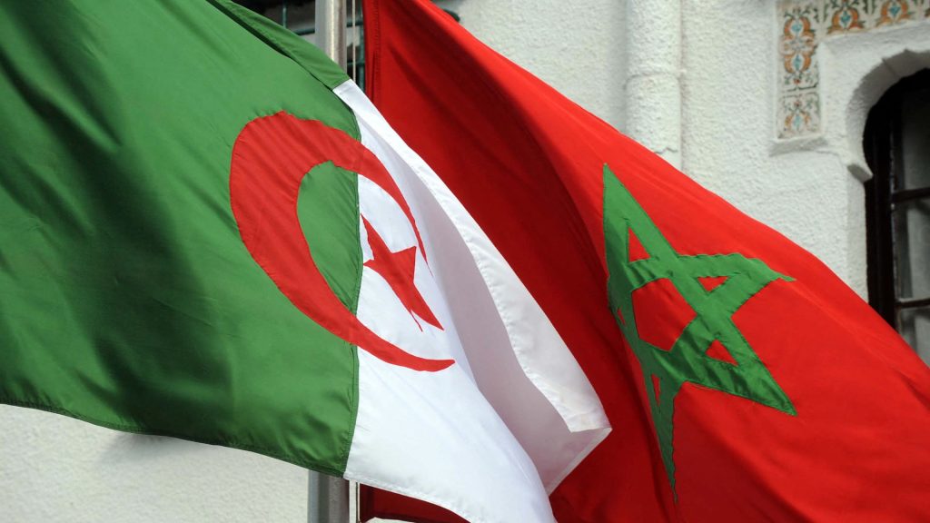 علمي المغرب والجزائر