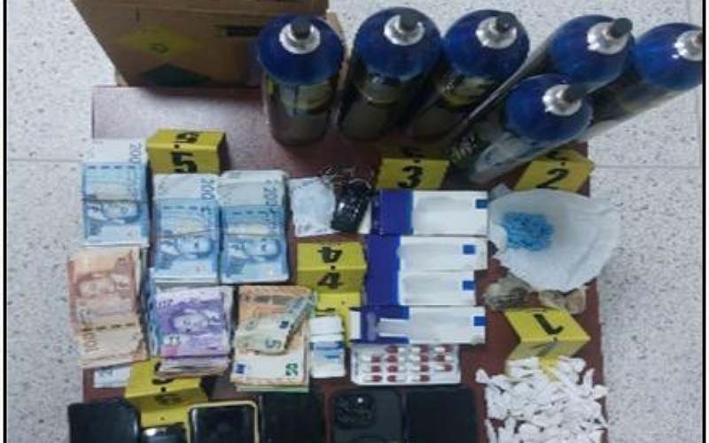طنجة.. إيقاف شخصين وحجز كمية من غاز الهيليوم والمخدرات