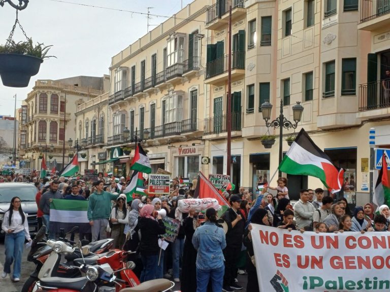 مسيرة تضامنية مع فلسطين في مليلية المحتلة