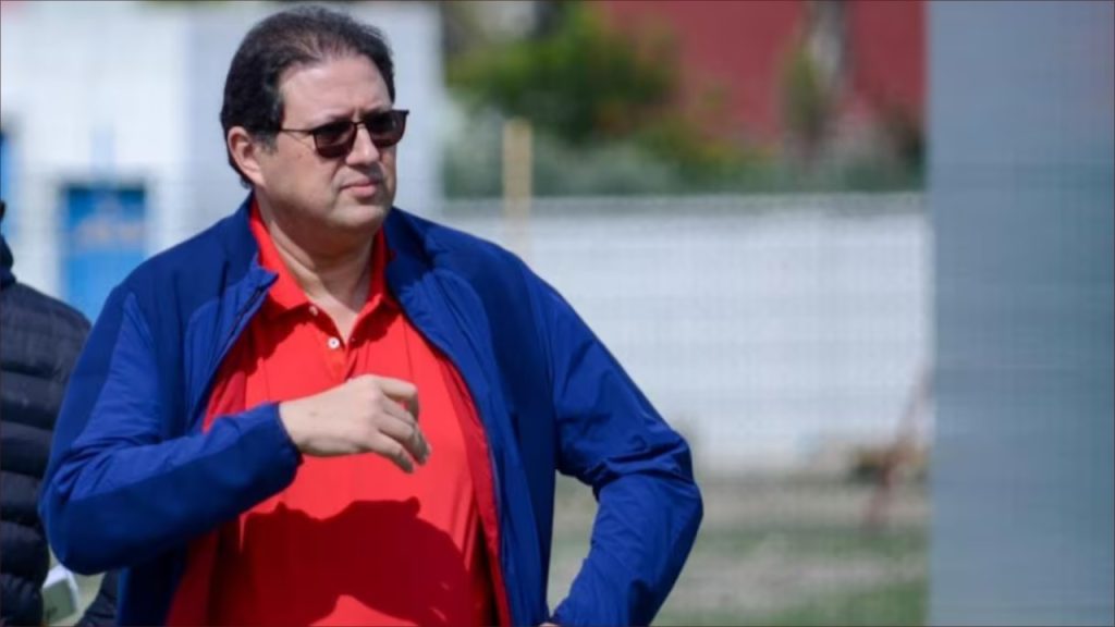 آيت منا