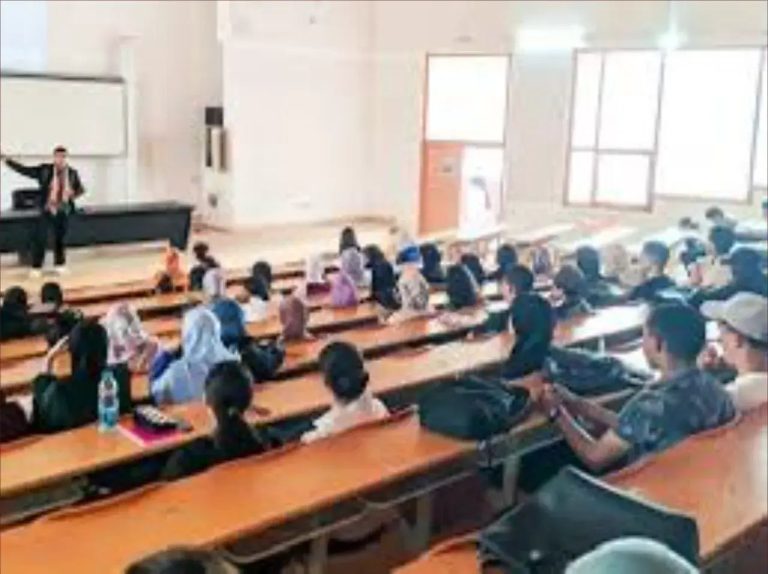 بعد فضيحة " الشواهد "كرامة الباحث بين مطرقة التشهير وسندان المسار الأكاديمي