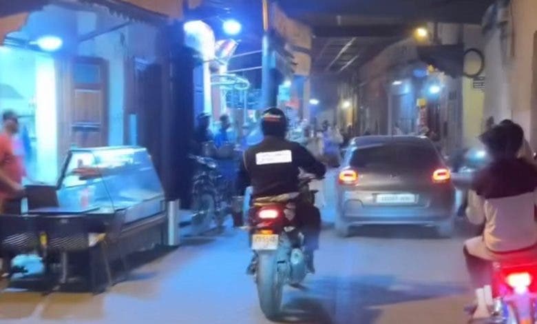 عاجل.. ايقاف شخصين تسبّبا في حادثتي سير متتاليتين بمراكش(فيديو) 1 عاجل.. ايقاف شخصين تسبّبا في حادثتي سير متتاليتين بمراكش(فيديو)