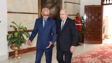 الرئيس الجزائري عبد المجيد تبون مع زعيم مليشيات البوليساريو في قصر المرادية