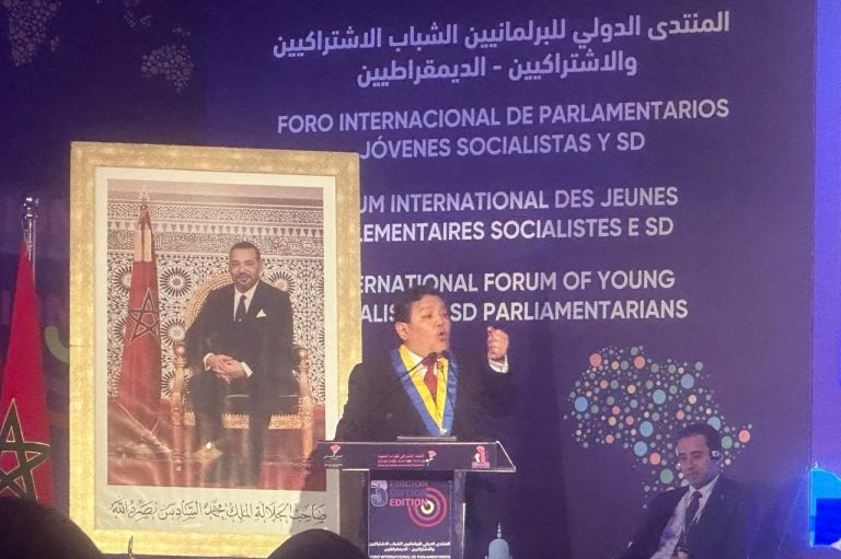 رئيس برلمان دول الأنديز: "أحب المغرب و أشكر ملك المغرب على كل ما يقدمه للإنسانية"