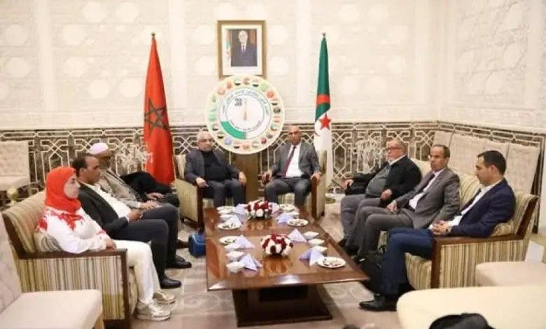 وفد برلماني مغربي يحل بالجزائر رغم القطيعة… خطوة جريئة تُربك الحسابات 1 وفد برلماني مغربي يحل بالجزائر رغم القطيعة… خطوة جريئة تُربك الحسابات