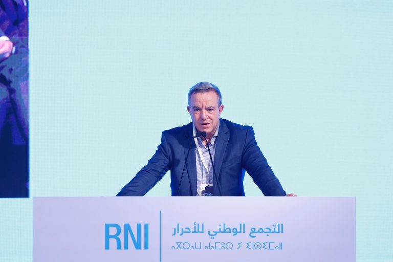 أوجار من الداخلة: "حكومة أخنوش تترجم إرادة الملك.. والإنجازات تشهد على تفوقها"