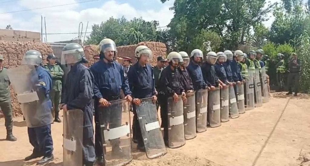 مراكش.. إنزال أمني لتنفيذ قرار قضائي بإفراغ منازل بدوار بن داود بجماعة تسلطانت (صور)