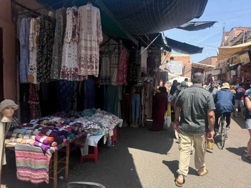 صور توثق الفوضى العارمة بحي "درب ضباشي" بمراكش