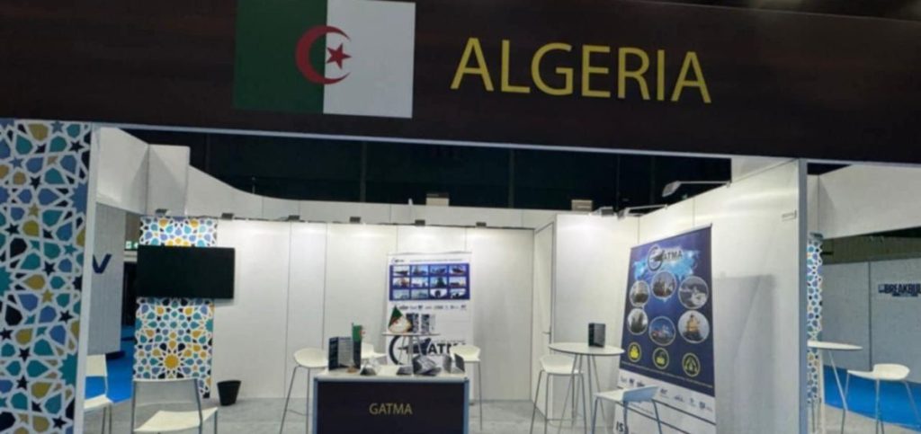 الجزائر تسرق الزليج المغربي في معرض روتردام محاولة سافرة لطمس التراث