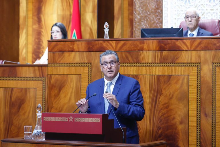أخنوش: "معتزون بالمؤشرات الإيجابية لقطاع التربية والتعليم"