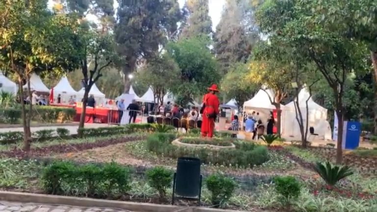 معرض الصناعة التقليدية بجنان السبيل بفاس.. مناسبة ضائعة وسط أروقة بلا روح