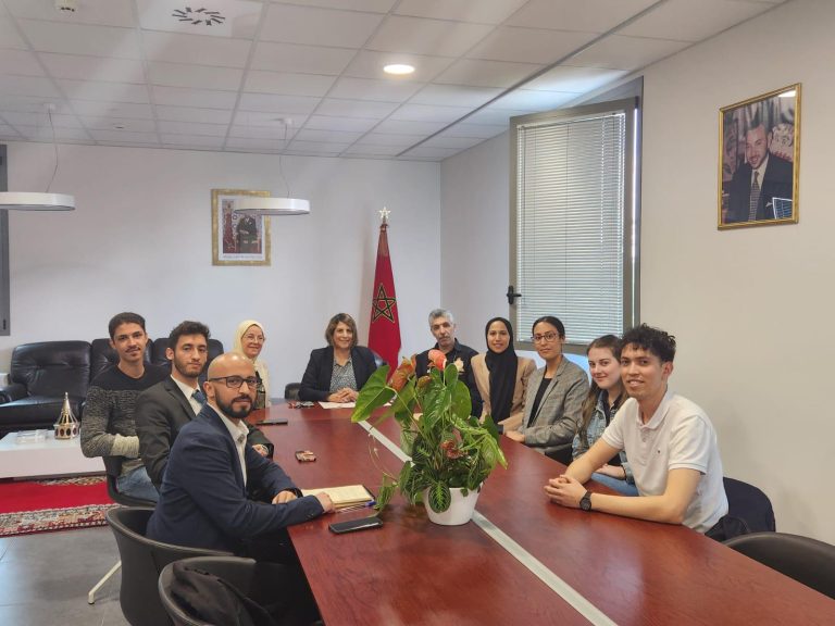 القنصلية المغربية ببولونيا تنظم يوما مفتوحا لتعزيز التواصل مع شباب الجالية
