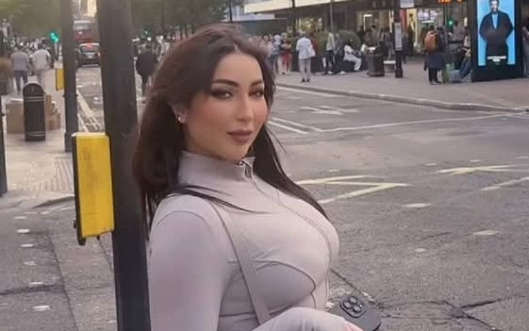 دنيا بطمة تصل إلى لندن استعدادًا لإحياء حفل فني بمسرح “هيلتون ميتروبول”