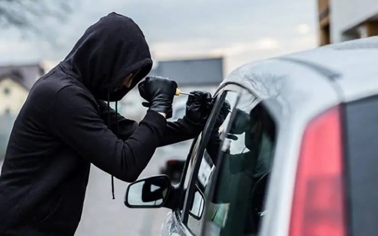 تفكيك شبكة سرقة سيارات الكراء.. مداهمات سرية تكشف عن سوق سوداء تهز الناظور وطنجة
