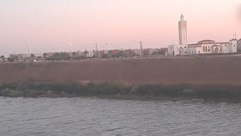 "الواد الحار" يخترق الأحياء السكنية في برشيد و المجلس الجماعي في سبات عميق