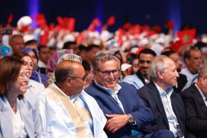 من الداخلة.. أخنوش يعدد الإنجازات الإجتماعية لحكومته ويرد على المغالطات
