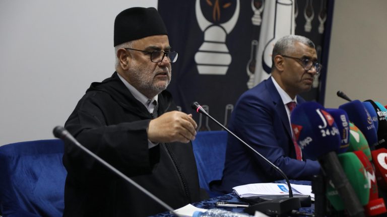 "البيجيدي" ينتقل من انتقاد الأغلبية للمعارضة و يهاجم بحدة الاتحاد الاشتراكي
