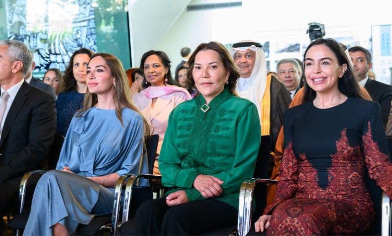 الأميرة للا حسناء تفتتح بباكو معرض "الزربية الرباطية نسيج من الفنون" 1 الأميرة للا حسناء تفتتح بباكو معرض "الزربية الرباطية نسيج من الفنون"