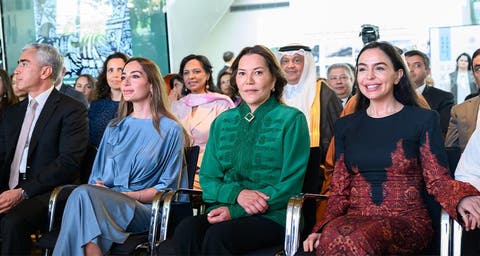 الأميرة للا حسناء تفتتح بباكو معرض “الزربية الرباطية نسيج من الفنون”