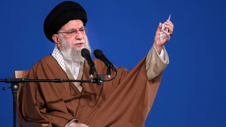 أمريكا: تصريحات خامنئي هدفها "حفظ ماء الوجه" لإيران